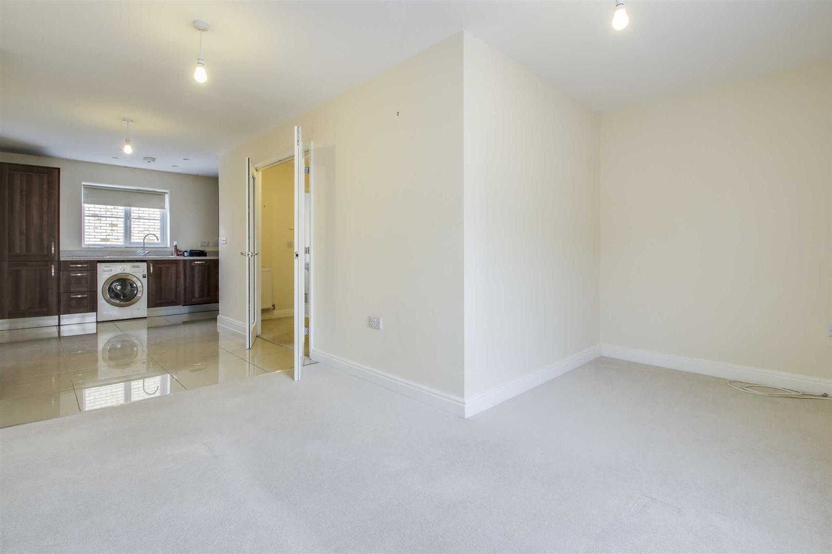 Harlow Crescent, Oxley Park, Milton Keynes